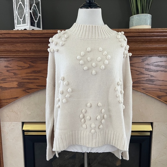 Altar'd State Women's Cream Mock Neck Popcorn Knit Pullover Sweater Size‎ Large - Picture 1 of 10